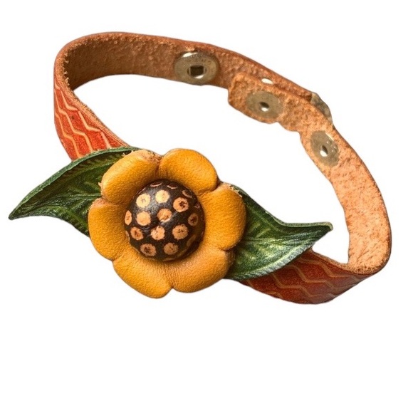 Genuine Leather Bohemian Boho Flower Bracelet Woman’s Jewelry Hippie Vibes - Picture 2 of 7